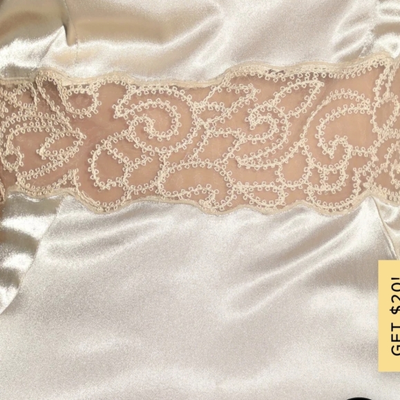 Lulus stunning satin wedding gown - Picture 4 of 6